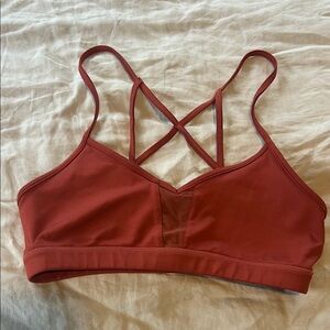 Alo yoga bra in rust color